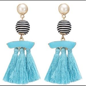 Ball pendant tassel earrings